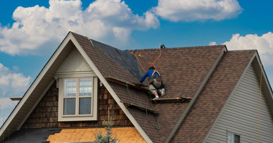 Factors Influencing Roof Replacement Costs